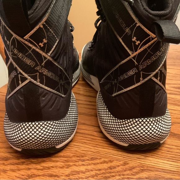 Under Armour HOVR Ace Women’s Volleyball Sneakers Size 10 Black - Picture 8 of 8